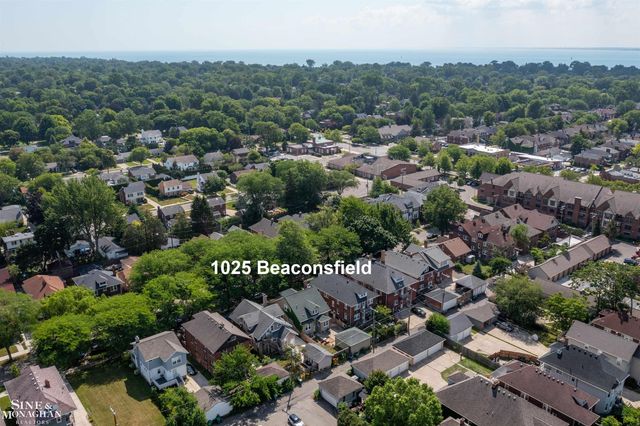 1025 Beaconsfield Avenue, Grosse Pointe Park, MI 48230