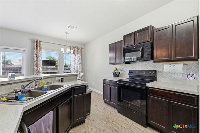 2204 Vicksburg Lane, Temple, TX 76504