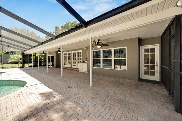 18006 CLEAR LAKE DR, Lutz, FL 33548