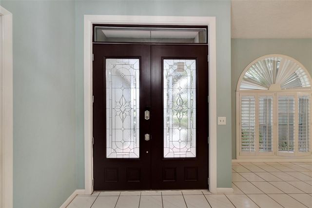 18006 CLEAR LAKE DR, Lutz, FL 33548