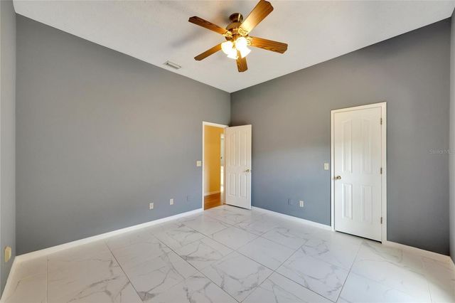 18006 CLEAR LAKE DR, Lutz, FL 33548