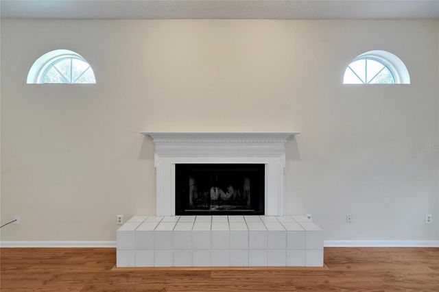 18006 CLEAR LAKE DR, Lutz, FL 33548