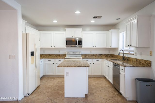 11570 W SCHLEIFER Drive, Youngtown, AZ 85363