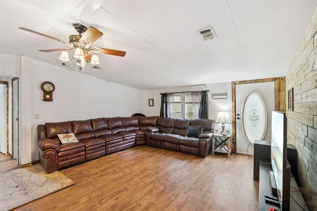 28100 SE 171ST STREET, Umatilla, FL 32784