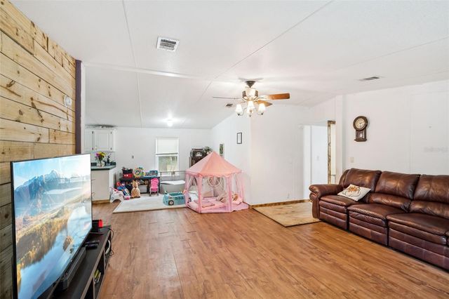 28100 SE 171ST STREET, Umatilla, FL 32784