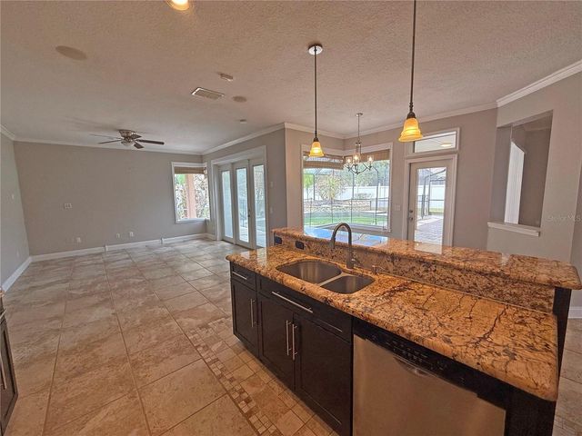 3045 SUTTON WOODS DRIVE, Plant City, FL 33566