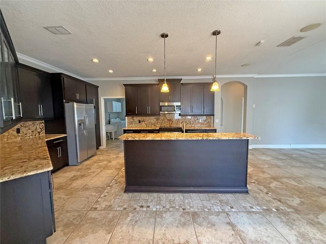 3045 SUTTON WOODS DRIVE, Plant City, FL 33566