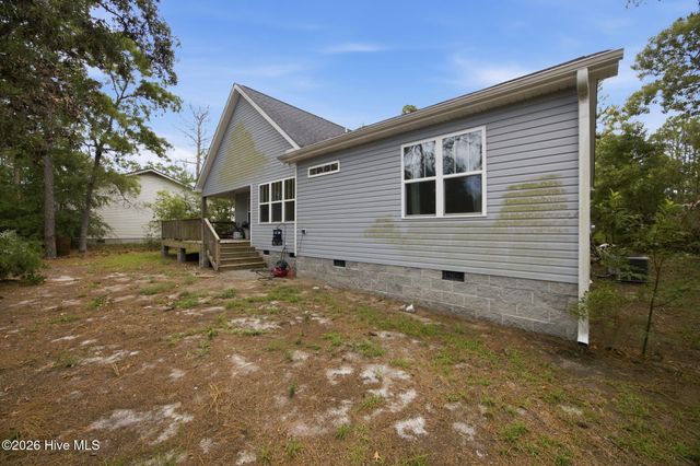 496 Tate Lake Drive, Southport, NC 28461