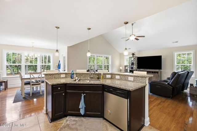 496 Tate Lake Drive, Southport, NC 28461