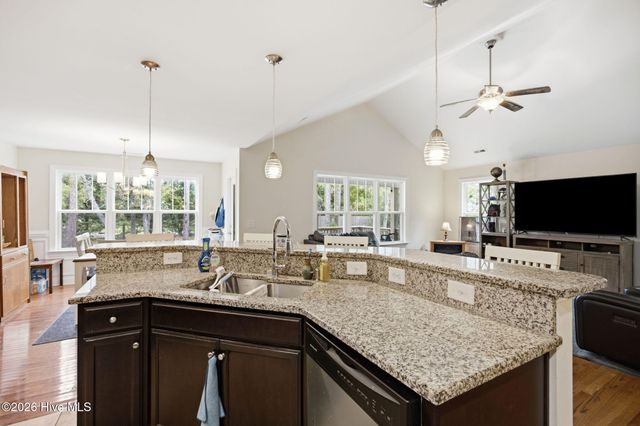 496 Tate Lake Drive, Southport, NC 28461