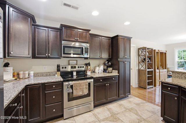 496 Tate Lake Drive, Southport, NC 28461