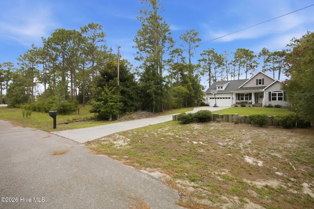 496 Tate Lake Drive, Southport, NC 28461