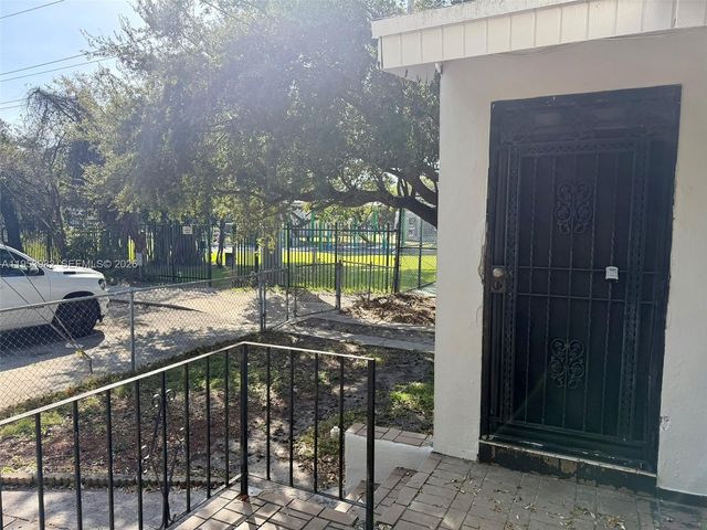 413 NW 63rd St, Miami, FL 33150