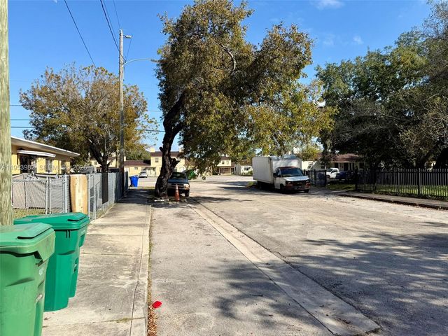 413 NW 63rd St, Miami, FL 33150