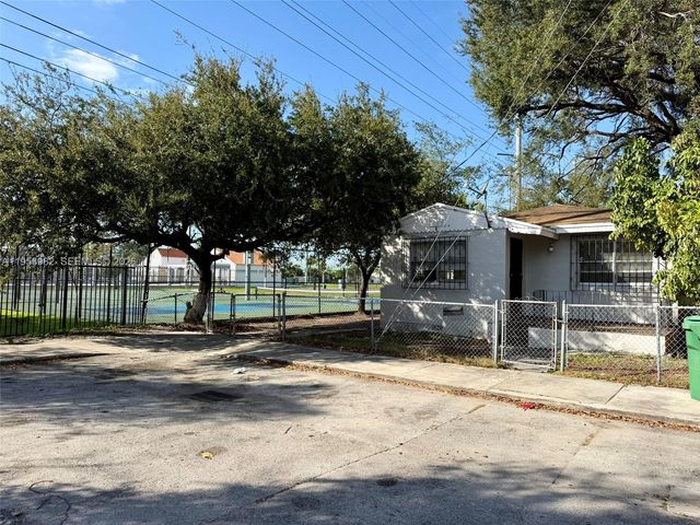 413 NW 63rd St, Miami, FL 33150