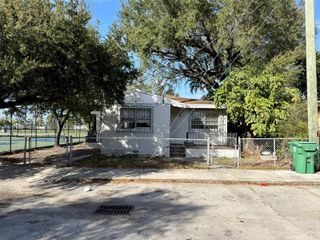 413 NW 63rd St, Miami, FL 33150