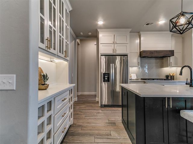 8201 Crew Lane, Edmond, OK 73034