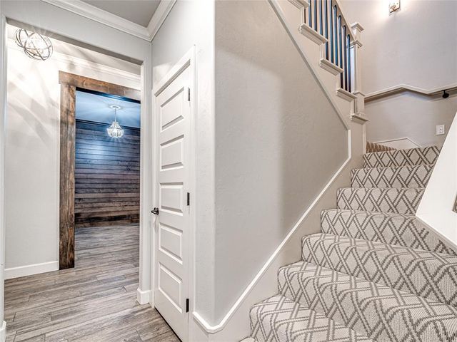 8201 Crew Lane, Edmond, OK 73034