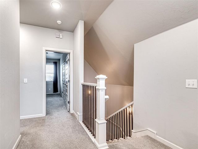 8201 Crew Lane, Edmond, OK 73034