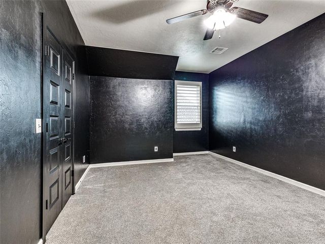 8201 Crew Lane, Edmond, OK 73034