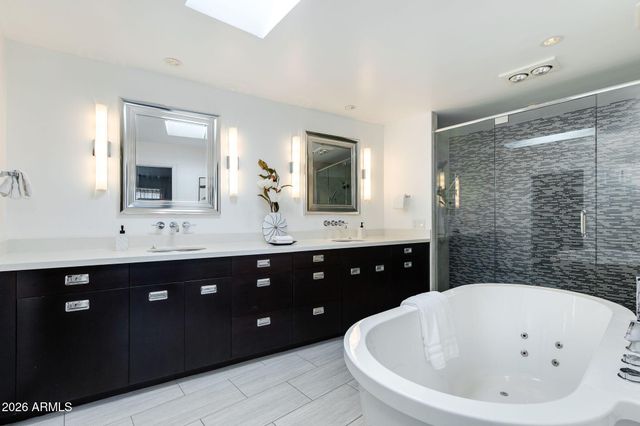 5241 N 31ST Place, Phoenix, AZ 85016