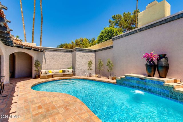 5241 N 31ST Place, Phoenix, AZ 85016