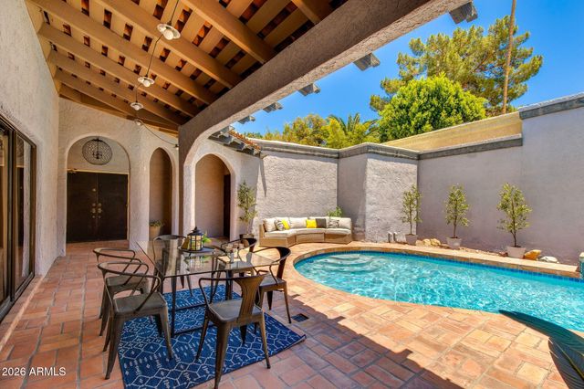 5241 N 31ST Place, Phoenix, AZ 85016