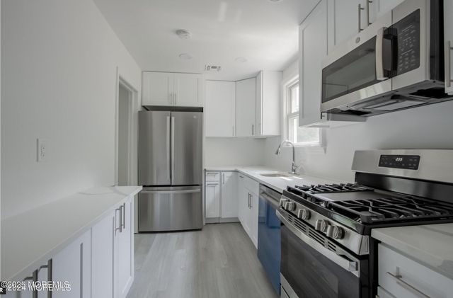 65 Little Silver Parkway, Little Silver, NJ 07739