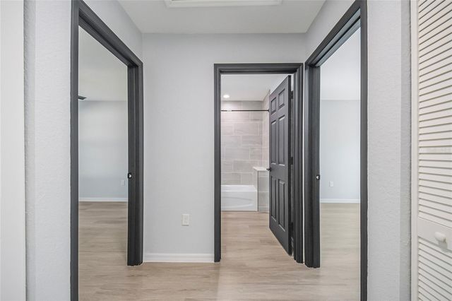 24300 NW FALCON AVENUE, Dunnellon, FL 34431