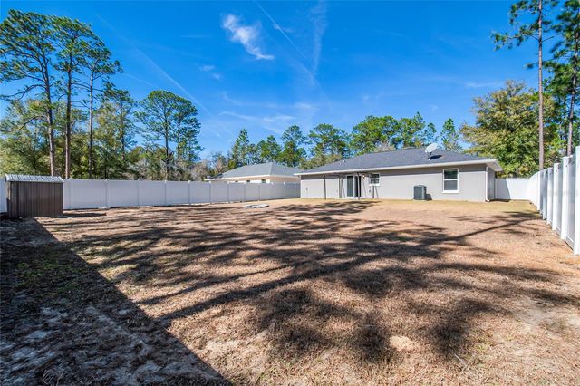 24300 NW FALCON AVENUE, Dunnellon, FL 34431