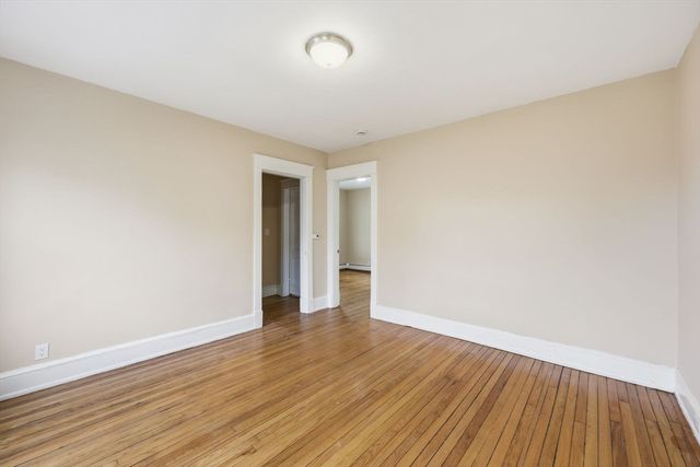 28-30 Cherrelyn St, Springfield, MA 01104