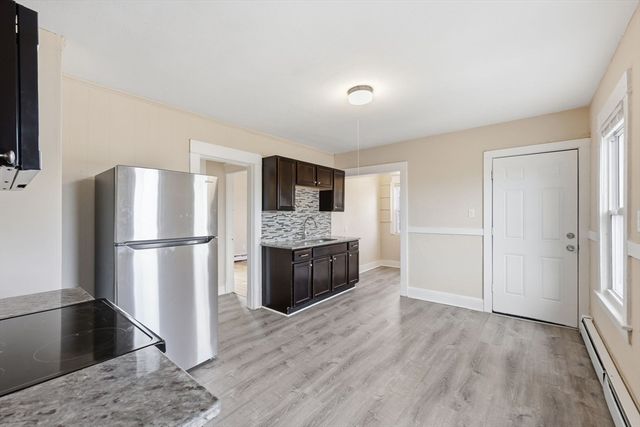 28-30 Cherrelyn St, Springfield, MA 01104