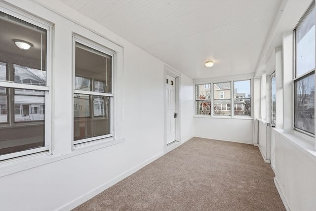 28-30 Cherrelyn St, Springfield, MA 01104