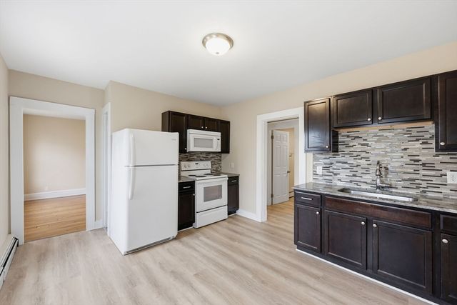 28-30 Cherrelyn St, Springfield, MA 01104