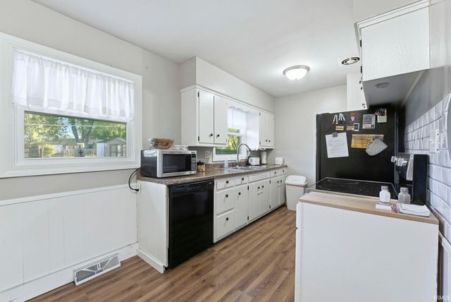 5037 Brook Drive, Fort Wayne, IN 46835