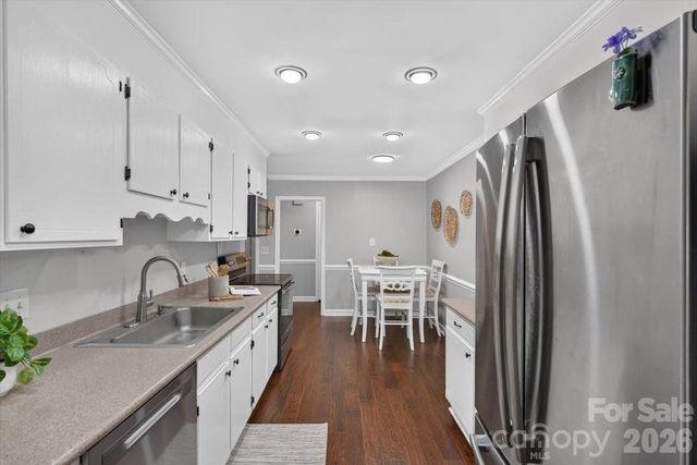 4124 Bridgewood Lane, Charlotte, NC 28226