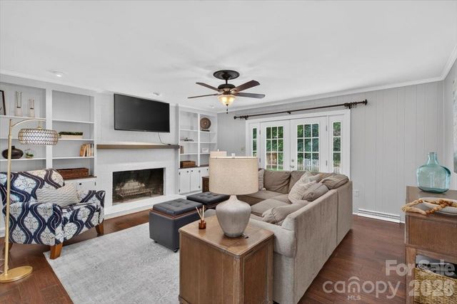 4124 Bridgewood Lane, Charlotte, NC 28226