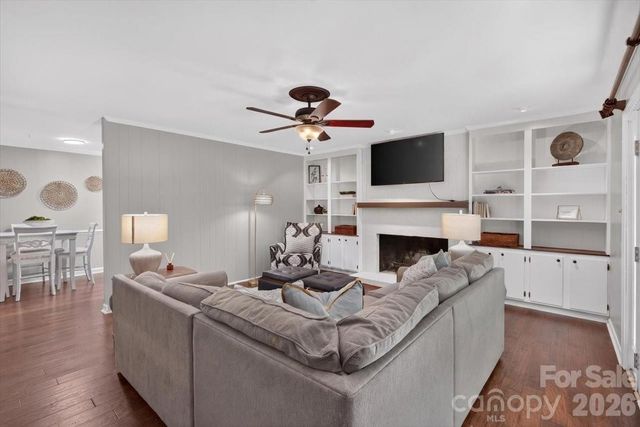 4124 Bridgewood Lane, Charlotte, NC 28226