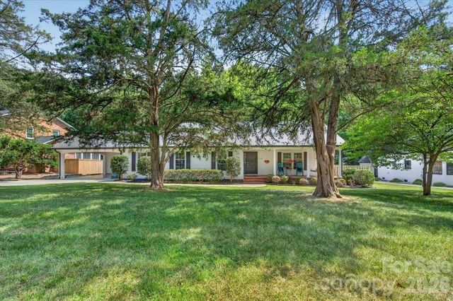 4124 Bridgewood Lane, Charlotte, NC 28226