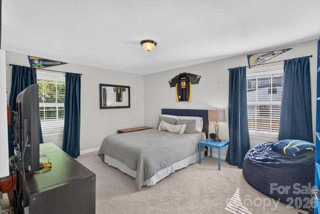 4124 Bridgewood Lane, Charlotte, NC 28226