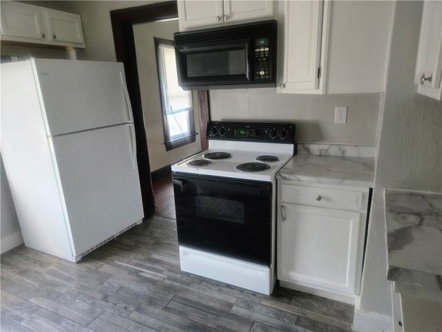 250 S Harbine Avenue, Dayton, OH 45403