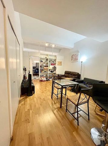 99 John St Apt 323, New York City, NY 10038