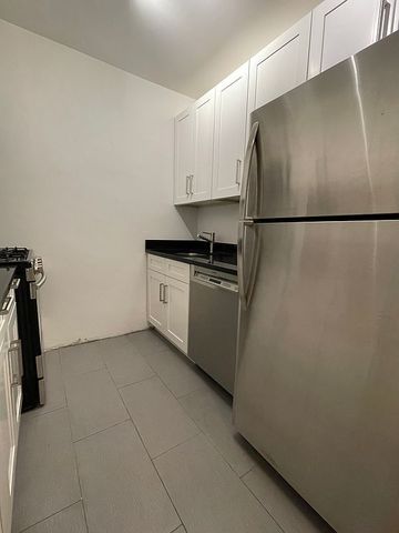 99 John St Apt 323, New York City, NY 10038