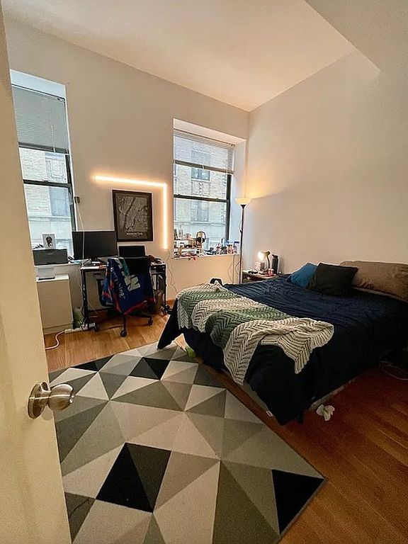 99 John St Apt 323, New York City, NY 10038