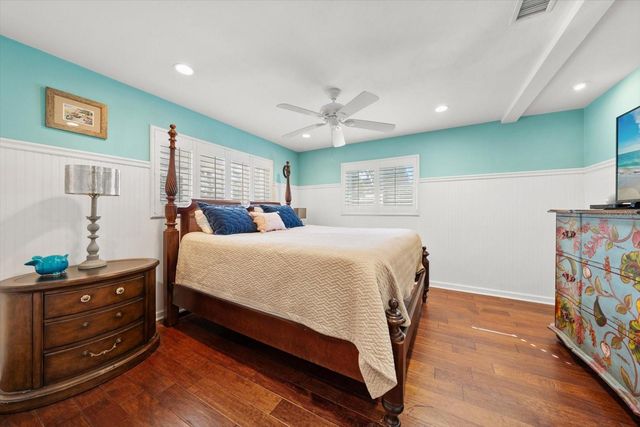 127 OAKWOOD DRIVE, Largo, FL 33770