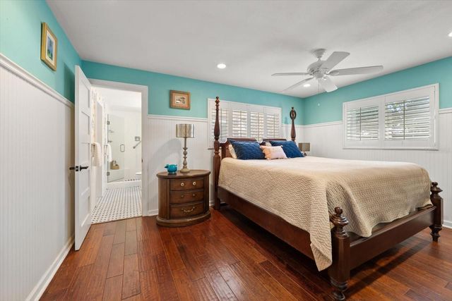 127 OAKWOOD DRIVE, Largo, FL 33770