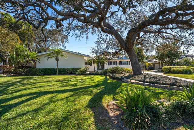 127 OAKWOOD DRIVE, Largo, FL 33770