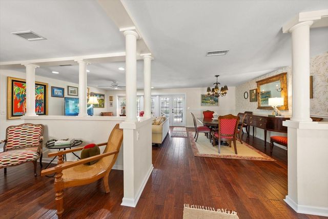 127 OAKWOOD DRIVE, Largo, FL 33770