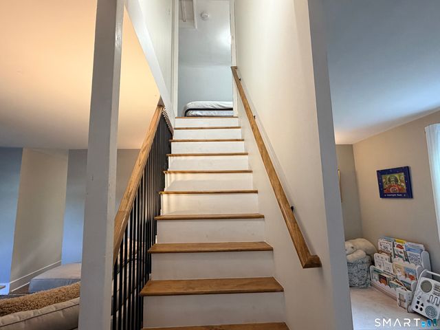 95 Old Norwich Road, Waterford, CT 06375