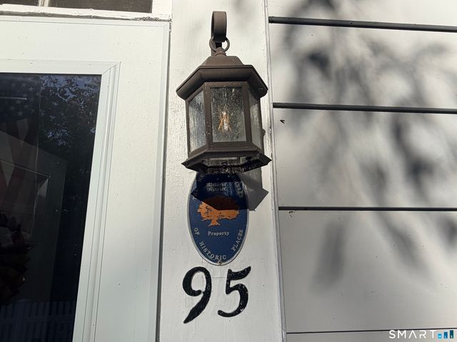 95 Old Norwich Road, Waterford, CT 06375